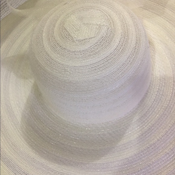 Hat - Picture 4 of 4